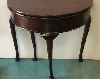 1880's Mahogany Demi-Lu Flip Top Table