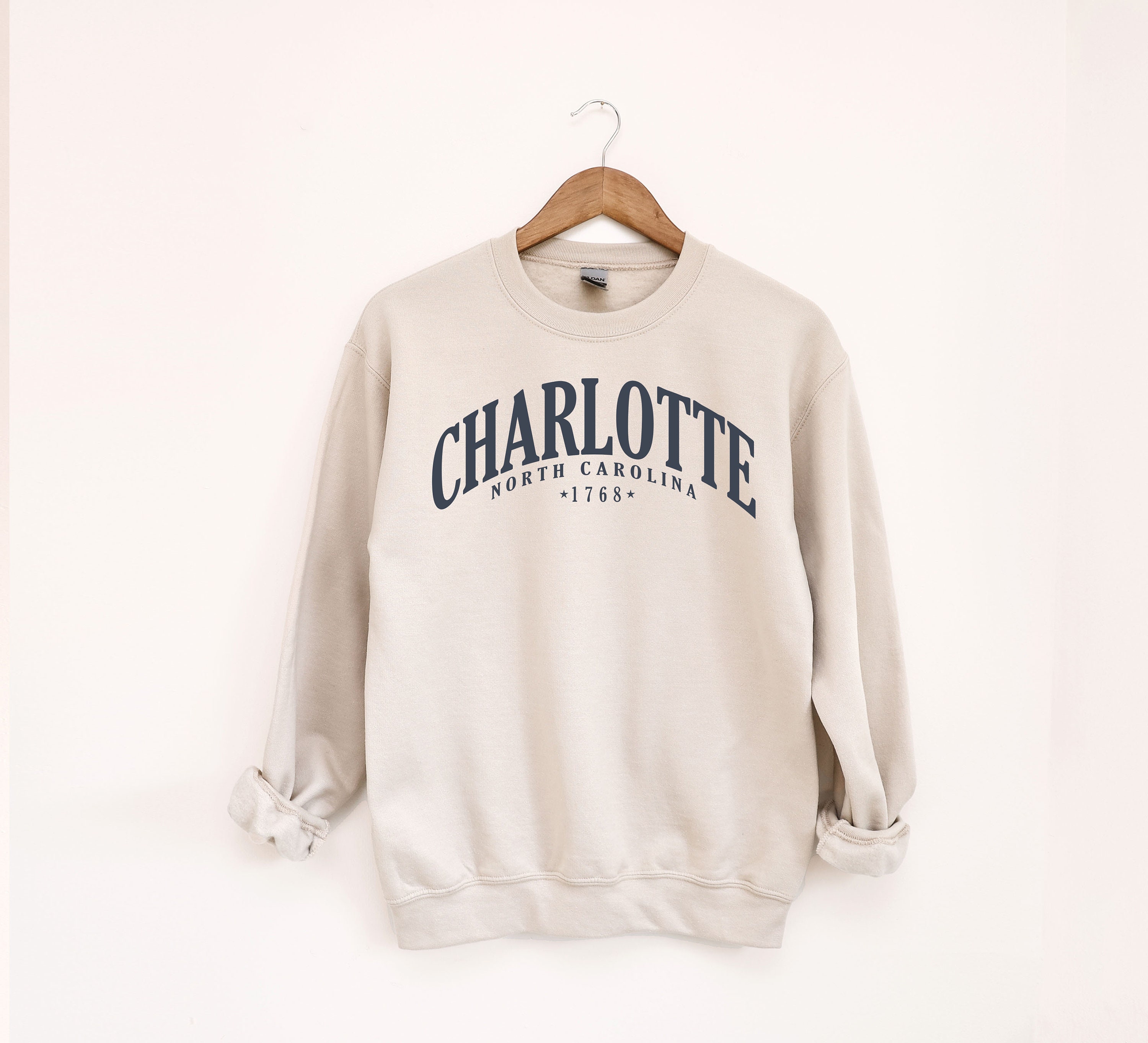 UNC Charlotte Forty-Niners Crewneck Sweatshirt - Official Unisex Sweatshirt, White, Large - View #4