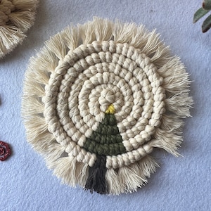 Handmade Macrame Christmas Tree Coaster: Chunky Holiday Mug Rug