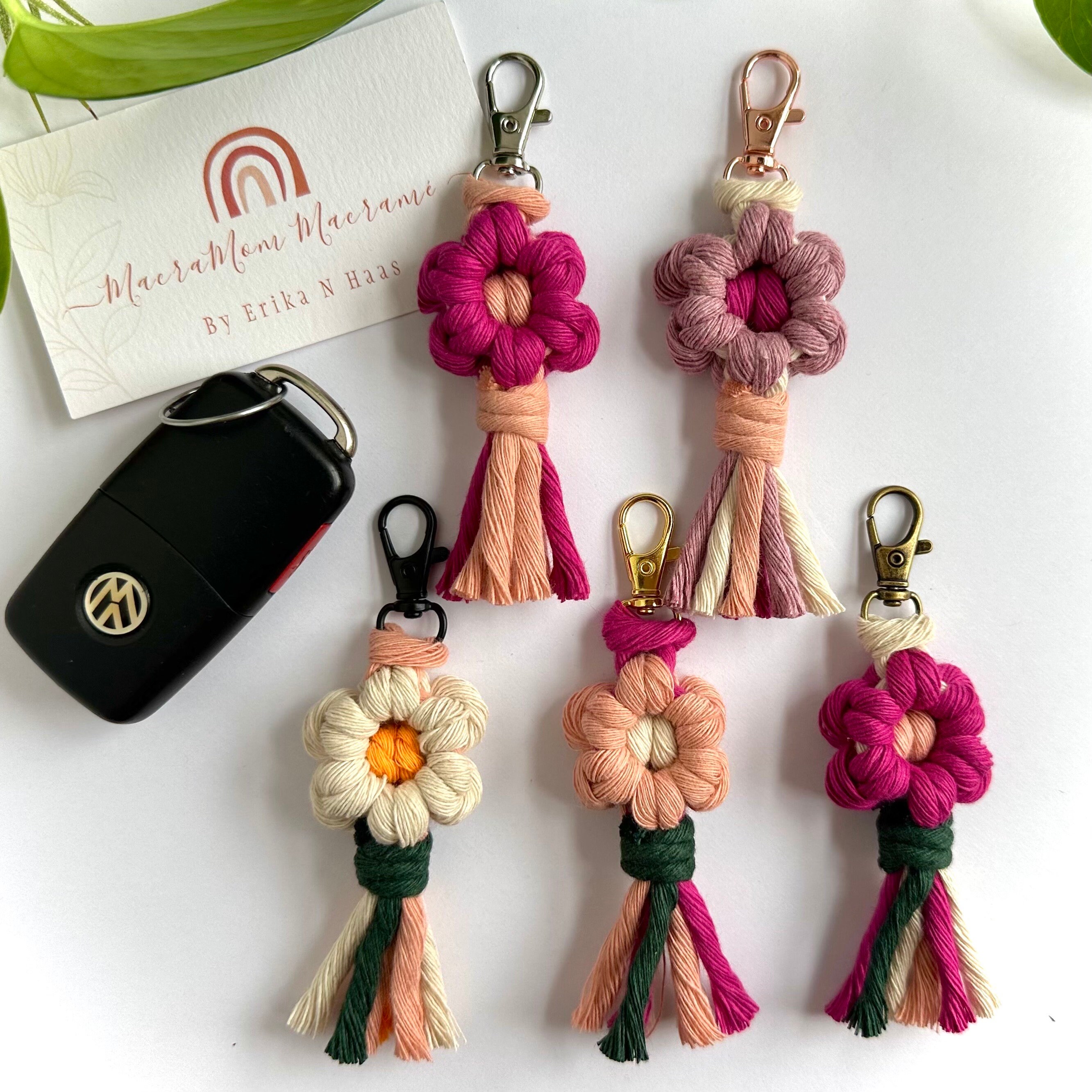小物 Carabiner Macrame Keychain OVY DECi Macrame Daisy Keychain, Macrame Daisy - Etsy