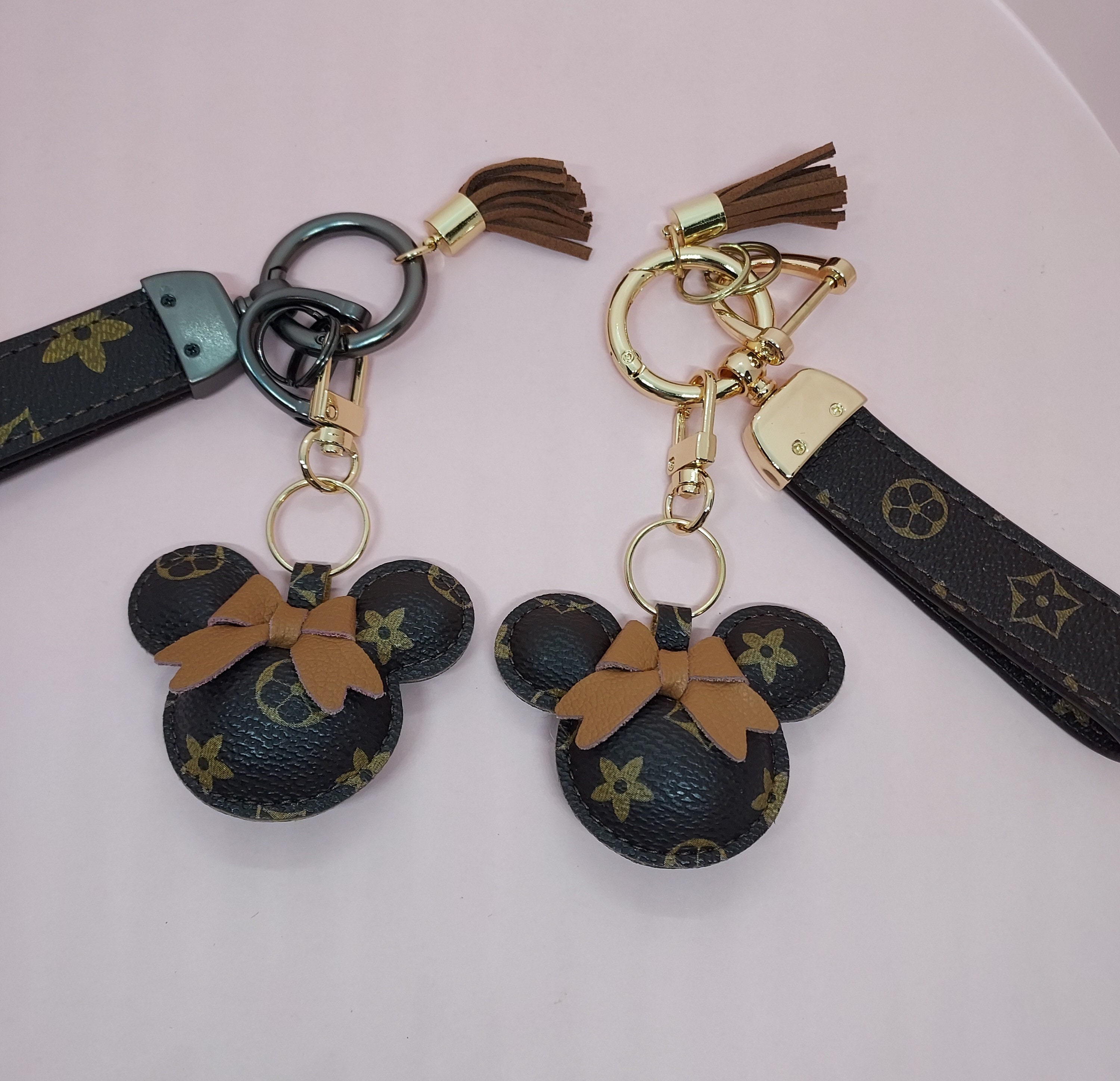 LV Mickey Bow KeyChain - Taurusblings