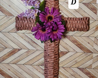 Raffia Paper Cross Wreath