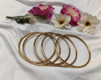 Set of 5 gold stainless steel bangle bracelets 2.5 mm thick