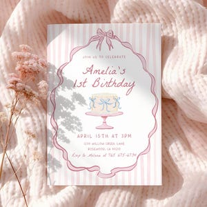 Invitación de primer cumpleaños con lazo rosa para niña, temática de pastel pastel con rayas de acuarela, editable e imprimible, B-J556
