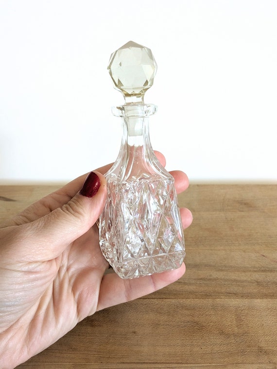 Vintage clear glass perfume bottle empty essentia… - image 3