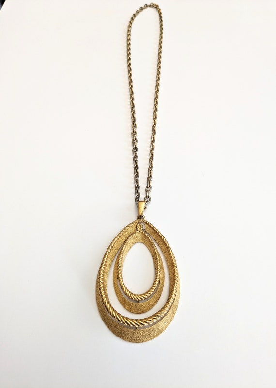 Vintage Crown Trifari necklace teardrop pendant g… - image 2