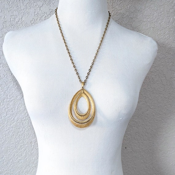 Vintage Crown Trifari necklace teardrop pendant g… - image 1