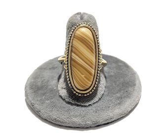 Vintage 70s Avon ring large elongated brown oval stone boho Shimmering Sands 1978 gold tone oversized faux agate