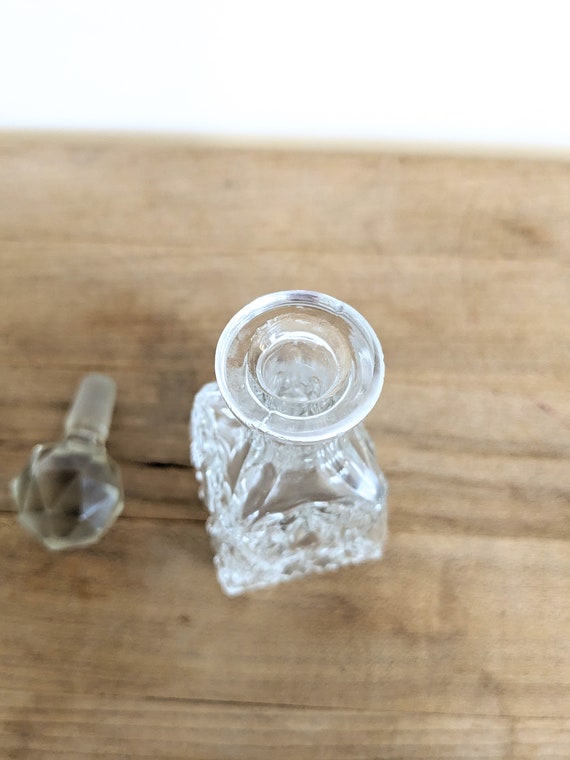 Vintage clear glass perfume bottle empty essentia… - image 4