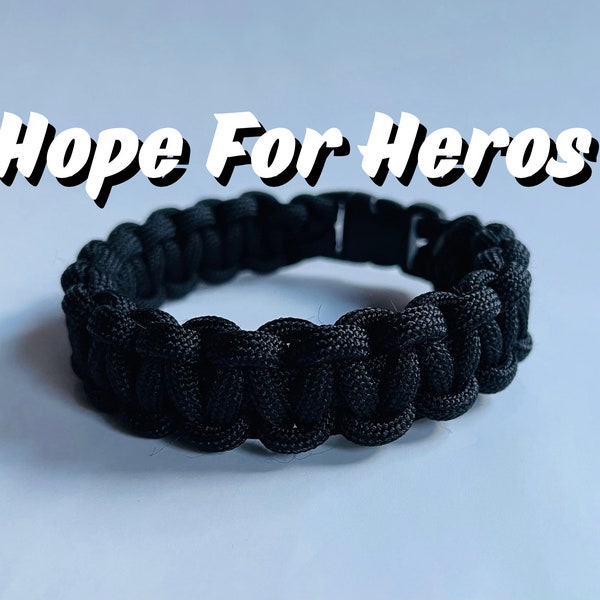 550 Patriotic Paracord Survival Bracelet