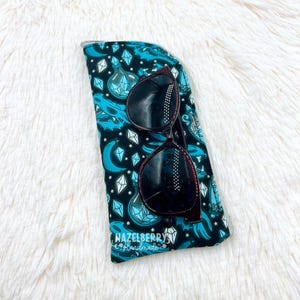 Mystic Dragon Skull Zippered Sunglasses Case, Gothic Eyeglass Pouch, Handmade Dragon Glasses Holder, Zippered Eyeglass Case