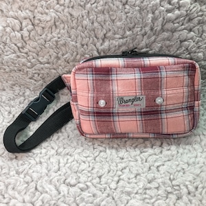 Fanny Pack, upcycled Fanny pack, eco friendly waist bags, women’s bag, upcycled purse,