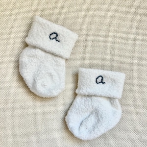 Hand Embroidered Baby Socks, Personalized Baby Socks, New Baby Gift, Baby Shower Gift, Custom Baby Socks, Customized Embroidered Baby Gift