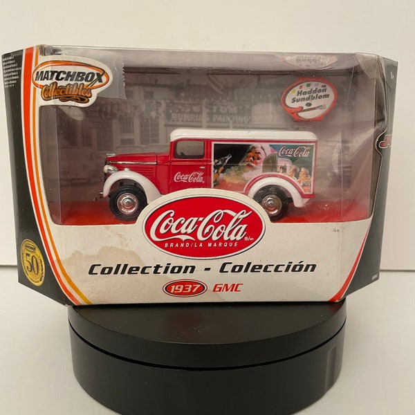 Retro 1937 GMC Truck Matchbox Coca-Cola Collection Christmas Themed With Santa Die Cast VTG  Coke Truck 1:43 Scale 2001 Hassan Sundblom