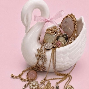Swan Jewelry Box - Etsy