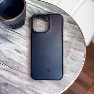 Gepersonaliseerde iPhone-hoesje, gepersonaliseerde telefoonhoes, leren gepersonaliseerde telefoonhoes, gepersonaliseerd cadeau, gepersonaliseerde herencadeaus, iPhone-hoesje