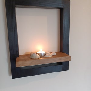 Decorative Wooden Frame with Oak Shelf bild 4