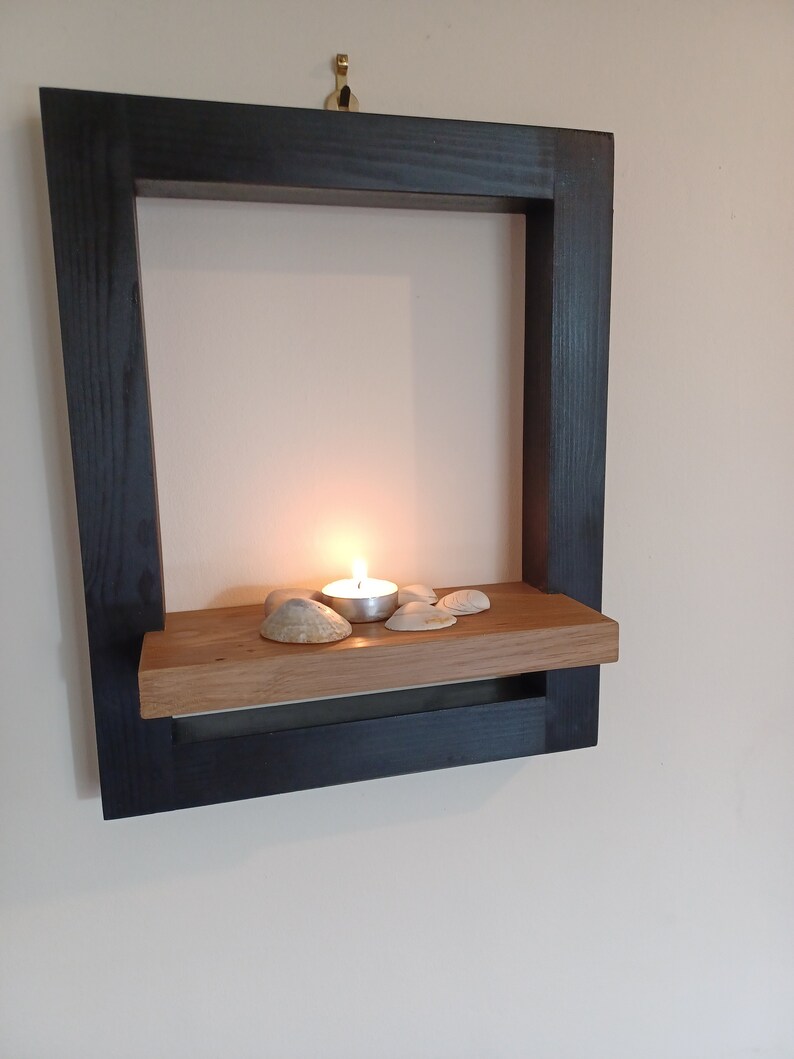 Decorative Wooden Frame with Oak Shelf bild 4