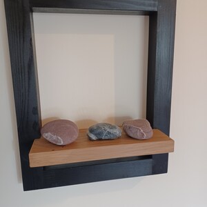 Decorative Wooden Frame with Oak Shelf bild 2