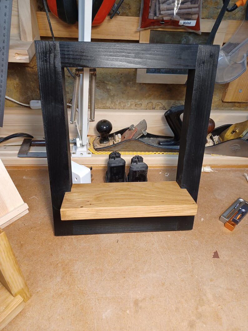 Decorative Wooden Frame with Oak Shelf bild 9