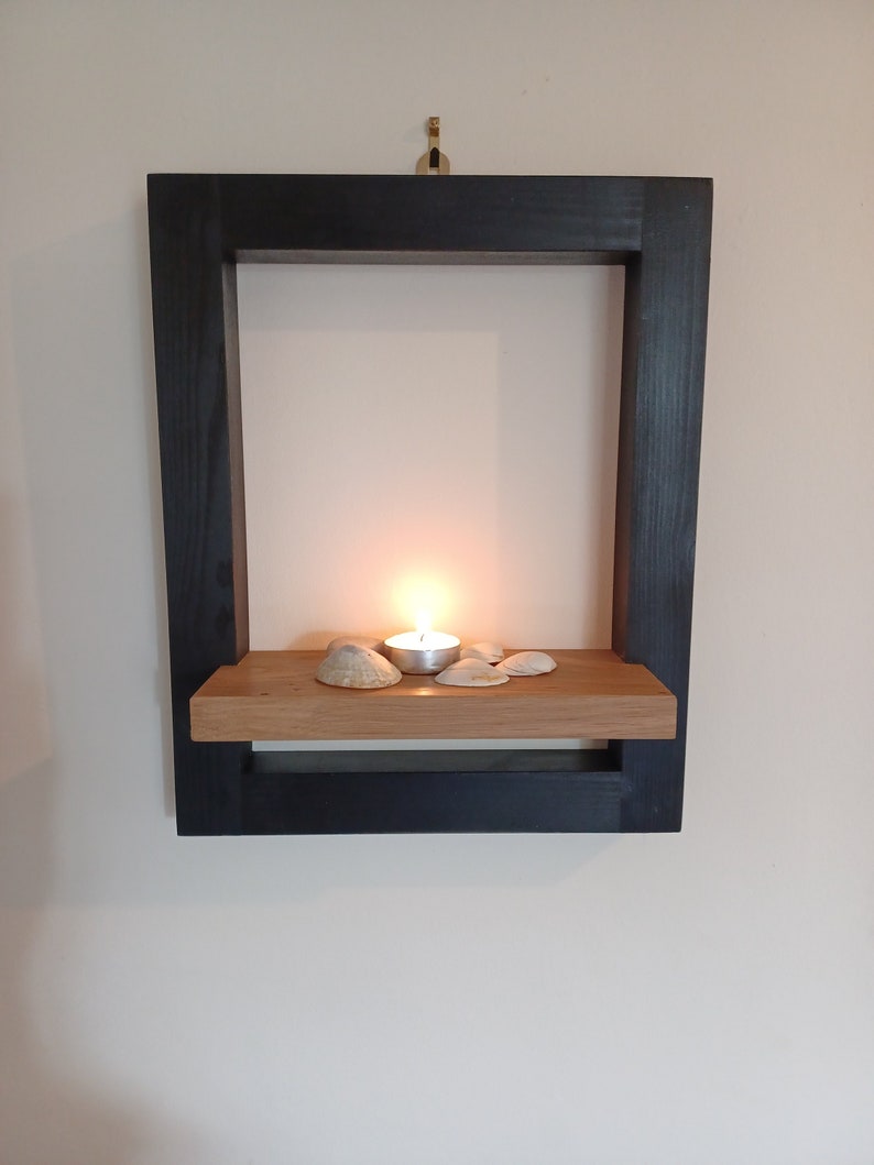 Decorative Wooden Frame with Oak Shelf bild 1