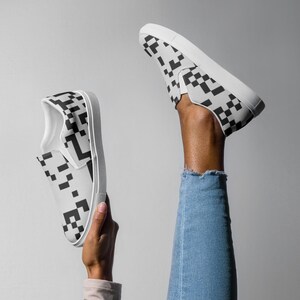 QR Code Patterned Women's Slip-On Canvas Shoes