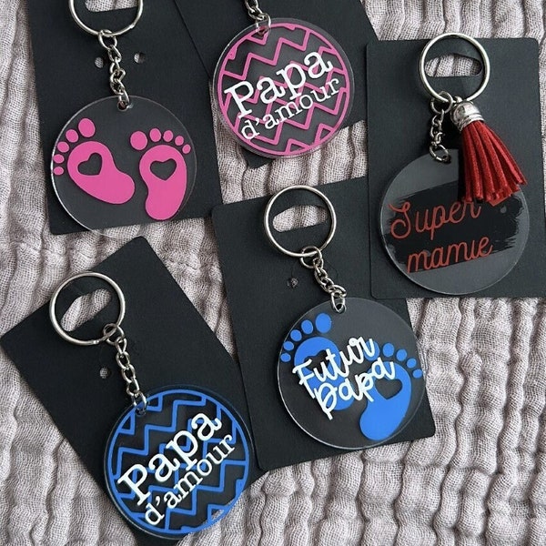 Customizable acrylic keyrings