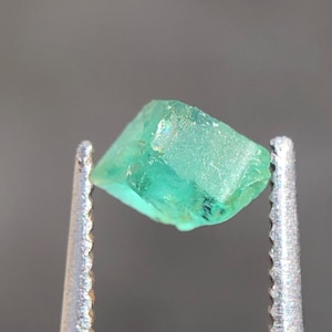 Natural Emerald Rough, 4.45x3.60mm Loose Green Emerald Crystal, Emerald Raw, Emerald Rough For Jewelry Making, Healing Emerald Rough 0.40 Ct