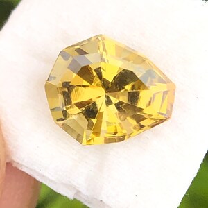 Elegante natuurlijke tanzaniet, fancy cut, 8 x 6 mm gouden tanzaniet, 1,70 karaat losse gefacetteerde tanzaniet, perfect op maat voor sieraden