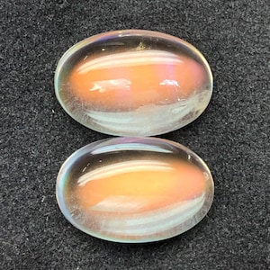 11 x 7 mm oranje vuur naturel ovale cabochon paar Madagascar maansteen, 5,75 kt. Losse regenboog genezende steen uit Madagaskar op maat voor sieraden