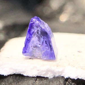 Zoisite Tanzanite Rough, Natural Tanzanite Raw, Purple Blue Color Tanzanite Rough, Loose Tanzanite Crystal, 1.40 Carats Zoisite Tanzanite.