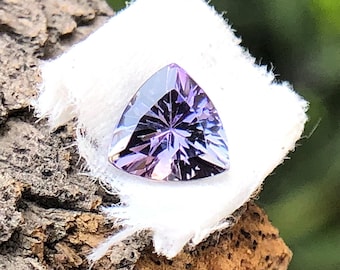 Natural Purple Blue Zoisite Tanzanite, 5 MM 0.40 Carats Loose Faceted Trillion Shape Beautiful Tanzanite Gemstone For Making Jewelry