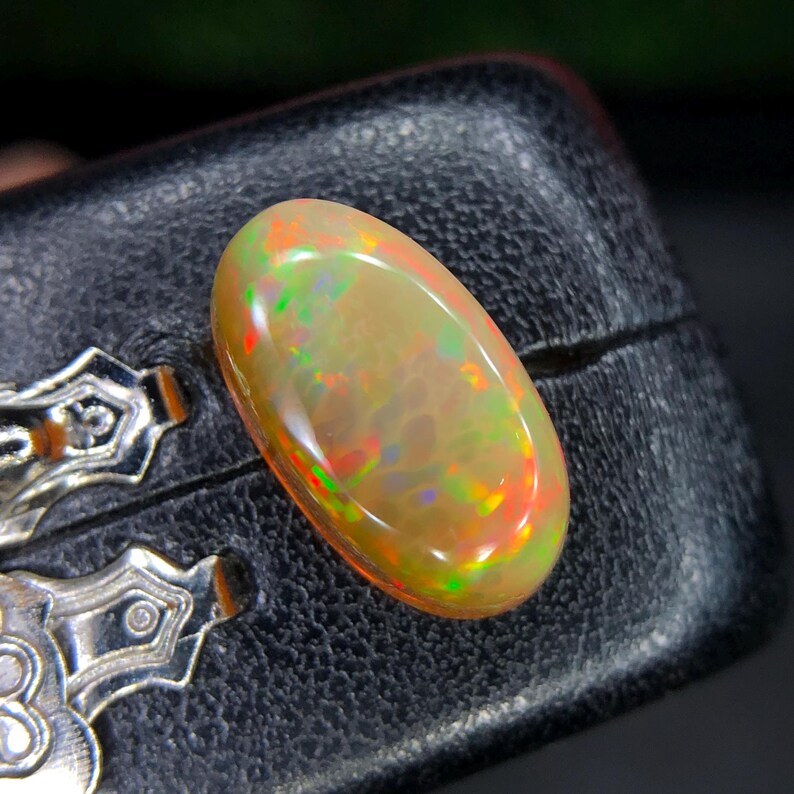 Buy Natural White Ethiopian Opal Gems, White Opal, 14x8 MM