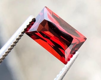 Natural Red Garnet Gemstone, 8x5 MM - 1.60 Carats Loose Garnet Baguettes
