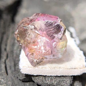 Zoisite Tanzanite Rough, Purple Brown Color Tanzanite Raw, Tanzanite Healing Crystal, Unheated Colorful Tanzanite Rough, 3.10 Carats.