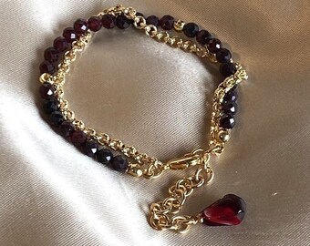 Garnet bracelet, Pomegranate seed bracelet, Garnet jewelry, Fruit jewelry, Fruit bracelet, Gift for her, Gift bracelet, Elegant bracelet