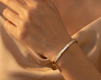 Pulsera dorada para mujer, brazalete chapado en oro de 18 quilates, pulsera minimalista, joyería de acero inoxidable resistente al agua, pulsera de circonitas cúbicas, regalo para ella.