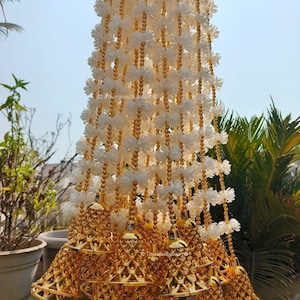 Ghirlande di boccioli di gelsomino artificiali bianco/bianco sporco Mogra con campanella per matrimonio indiano, decorazioni Mandap, Nikah Pardha musulmano, decorazioni per fondali da palco