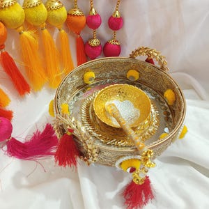 Trabajo de espejo hecho a mano Haldi Palte/Haldi Thali/Pithi thali, accesorio Haldi, boda musulmana punjabi Haldi, bandeja Haldi Kumkum, plato Tel Ban