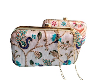 Cartera de mano blanca con bordados florales variados para novia, cartera de noche, bolso de mano para bodas y fiestas, cartera étnica, cartera de mujer de moda, regalo para ella