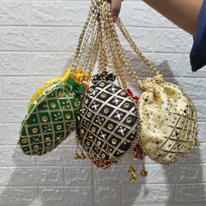 Bolso Potli Rajasthani hecho a mano / Cartera de seda real con abalorios y Gota Patti / Elegante bolso de novia para mujer, regalos de boda