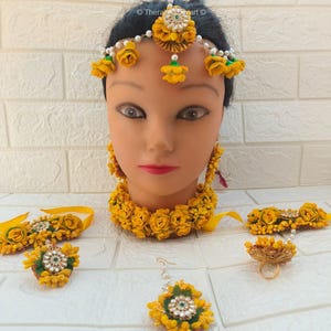 Traditional Indian Floral  haldi Jewelry Set–Necklace, Hathful, Earrings, Manng Tikka Kundan Flower Mehndi,Haldi,Nikkah Bridal Celebrations