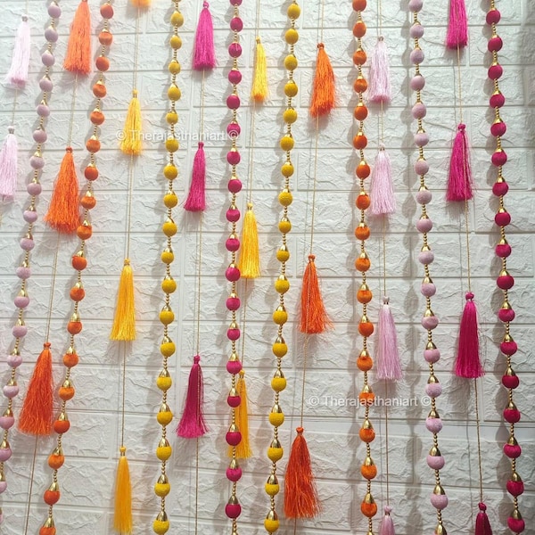 Helle mehrfarbige Quaste Girlanden-Set mit 10,20, 30, 40, 50 für indische Hochzeit, Haldi Mehndi bunte Seidensamt-Kulisse, Fiesta, Party Dekor