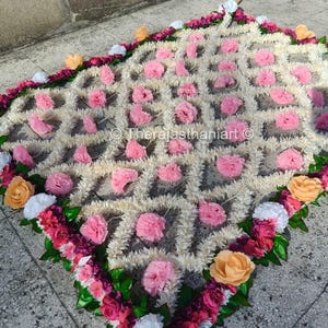 Baldacchino floreale tradizionale per sposa con bastoncini, ingresso nuziale completamente floreale in gelsomino Phoolon ki Chaddar per matrimonio indiano, punjabi, pakistano e arabo