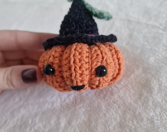 Llavero de calabaza de crochet: peluche de Halloween hecho a mano