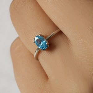 14K Solid Gold Sky Blue Topaz Ring: Minimalist Solitaire