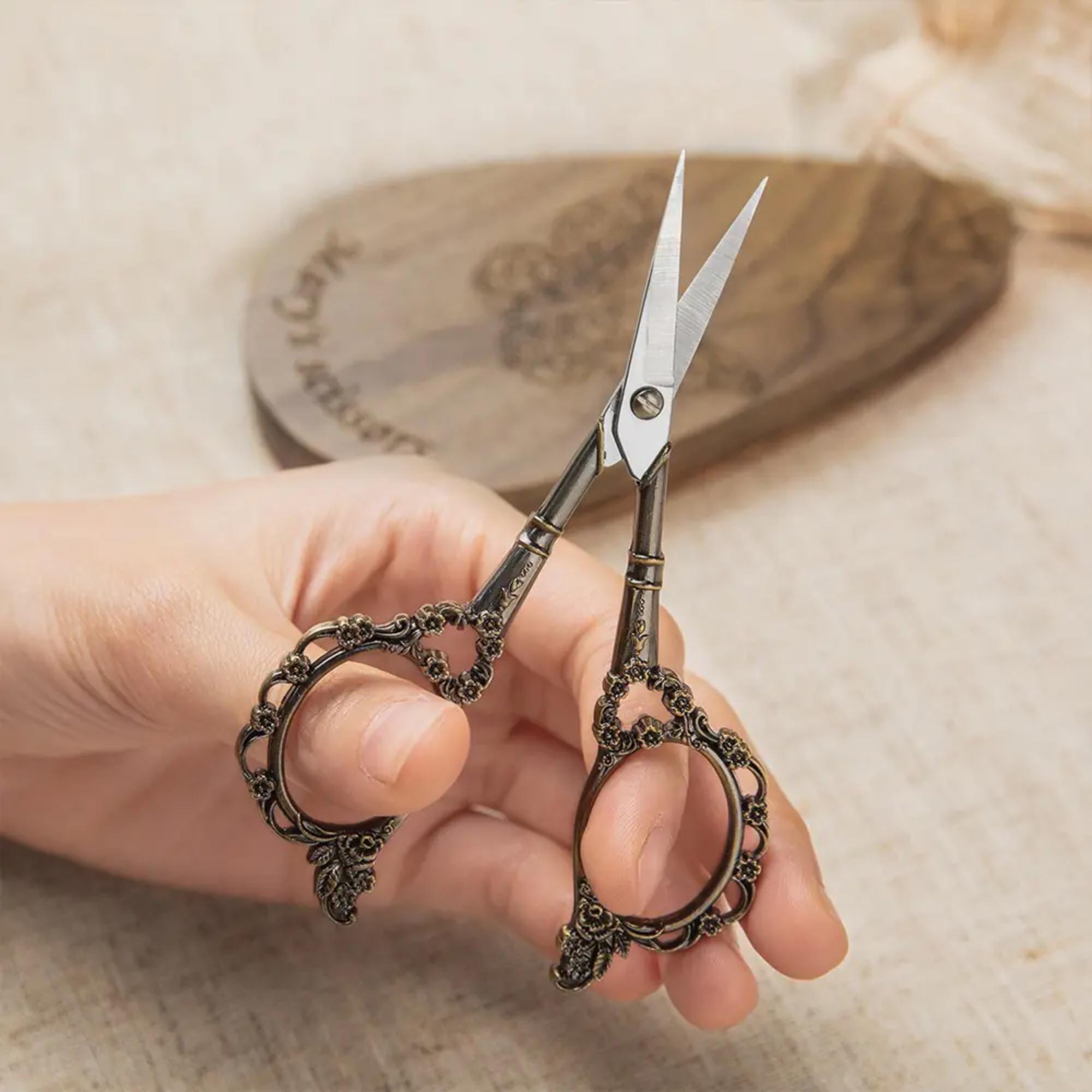 Engraved Wood Box Vintage Embroidery Scissors: Personalized Sewing Gift ...