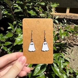 White Ghost Charm Halloween Dangle Earrings | Ghost Earrings Dangle | Spooky Earrings | Spooky Ghost Earrings | Halloween Earrings