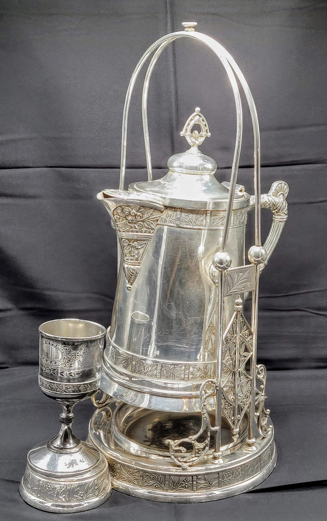 Silverplate Tilting Ice Water Pitcher & Cup Pairpoint Mfg Co. Quadruple