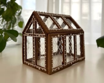 The Greenhouse (A4) - Gingerbread house template for A4 paper (Europe and Australia standard size paper)